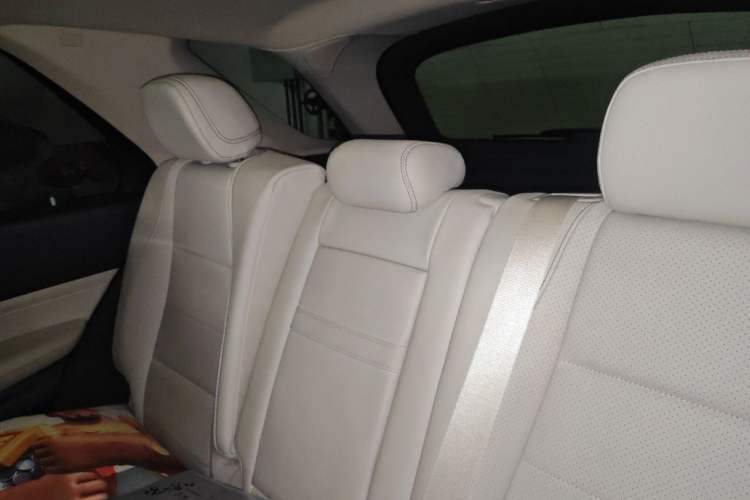 Used Mercedes-Benz GLE 2020 GLE 450 4MATIC Stylish Model Headliner
