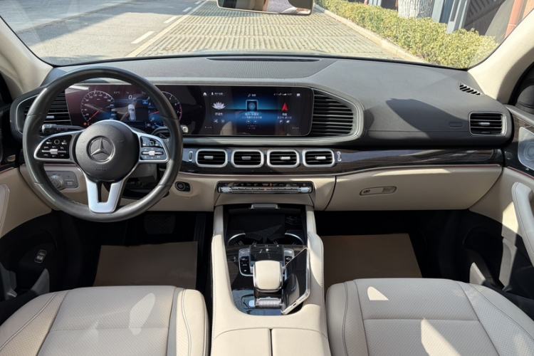 Used Mercedes-Benz GLE 2020 GLE 350 4MATIC Fashion Model Interior 3