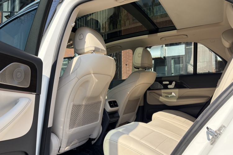Used Mercedes-Benz GLE 2020 GLE 350 4MATIC Fashion Model Interior 4