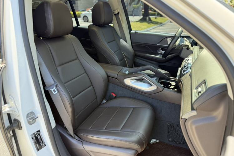 Used Mercedes-Benz GLE 2020 GLE 450 4MATIC Stylish Model Interior 7