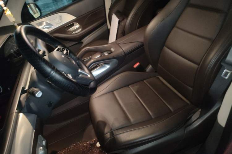 Used Mercedes-Benz GLE 2020 Restyled GLE 450 4MATIC Luxury Edition Left Front Seat