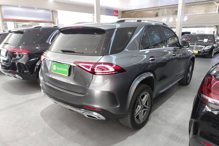 Used Mercedes-Benz GLE 2020 GLE 450 4MATIC Stylish Model Rear Right 45 Deg