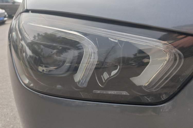 Used Mercedes-Benz GLE 2020 Facelifted GLE 450 4MATIC Stylish Edition Right Front Headlight