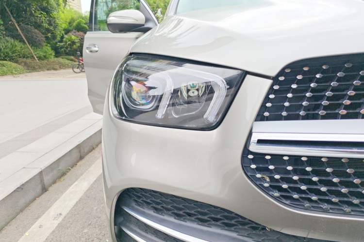 Used Mercedes-Benz GLE 2020 GLE 350 4MATIC Luxury Model Right Front Headlight