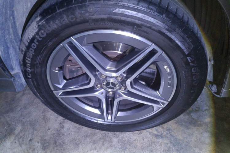 Used Mercedes-Benz GLE 2020 GLE 450 4MATIC Stylish Model Right Front Wheel Hub