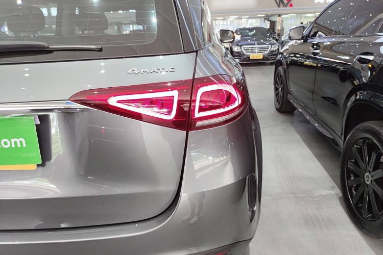 Used Mercedes-Benz GLE 2020 GLE 450 4MATIC Stylish Model Right Rear Taillight
