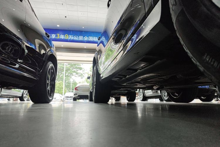 Used Mercedes-Benz GLE 2020 GLE 450 4MATIC Stylish Model Right Side Sill