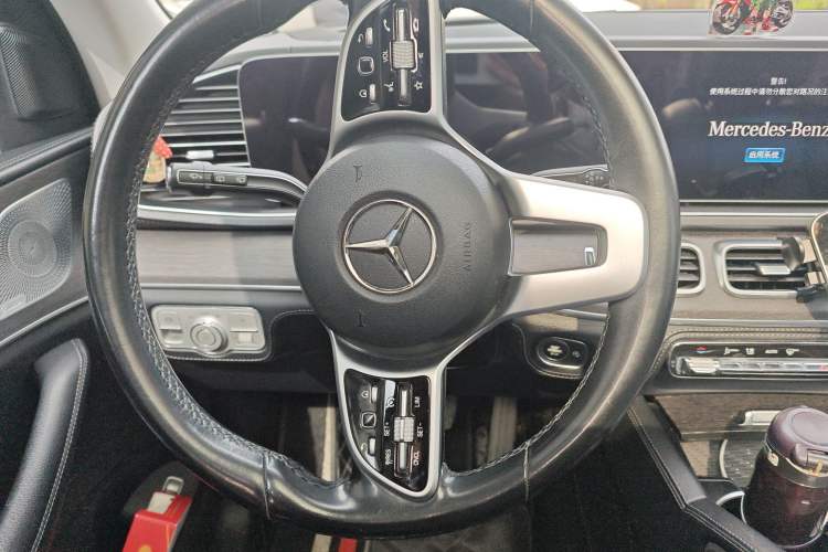 Used Mercedes-Benz GLE 2020 Facelifted GLE 450 4MATIC Stylish Edition Steering Wheel