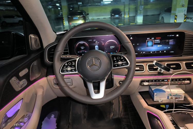 Used Mercedes-Benz GLE 2020 GLE 450 4MATIC Stylish Model Steering Wheel