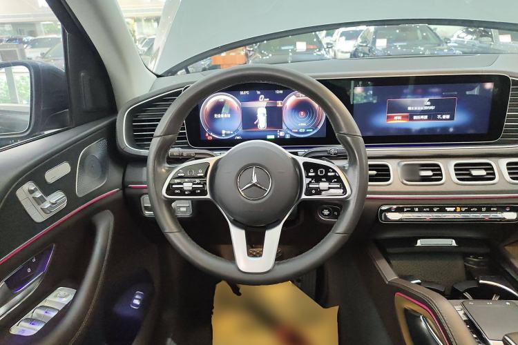 Used Mercedes-Benz GLE 2020 GLE 450 4MATIC Stylish Model Steering Wheel
