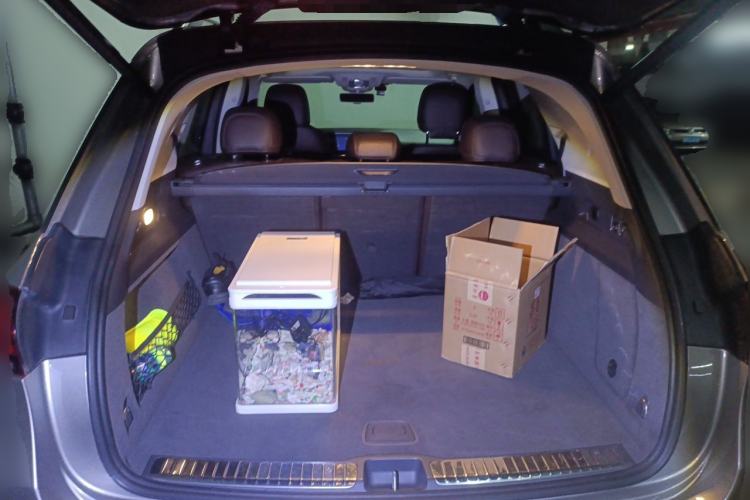 Used Mercedes-Benz GLE 2020 GLE 450 4MATIC Stylish Model Trunk