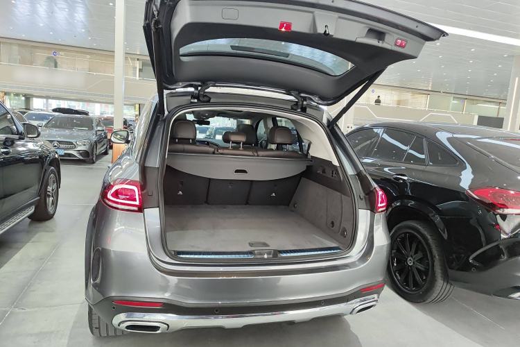 Used Mercedes-Benz GLE 2020 GLE 450 4MATIC Stylish Model Trunk