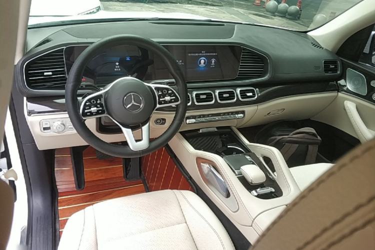 Used Mercedes-Benz GLE 2020 GLE 350 4MATIC Fashion Model Center Console