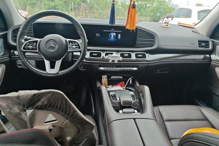 Used Mercedes-Benz GLE 2020 Restyled GLE 350 4MATIC Fashion Edition Center Console