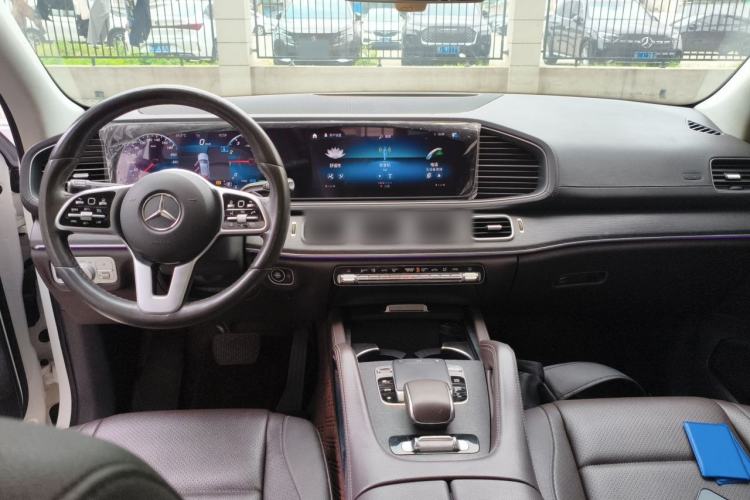 Used Mercedes-Benz GLE 2020 GLE 450 4MATIC Stylish Model Center Console