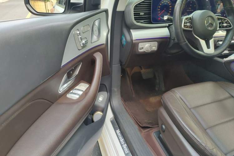 Used Mercedes-Benz GLE 2020 Restyled GLE 450 4MATIC Dynamic Edition Driver Seat