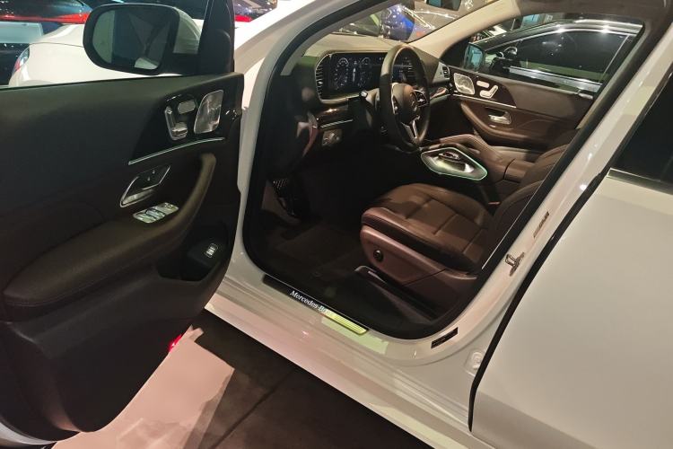 Used Mercedes-Benz GLE 2020 Restyled GLE 350 4MATIC Fashion Edition Driver Seat