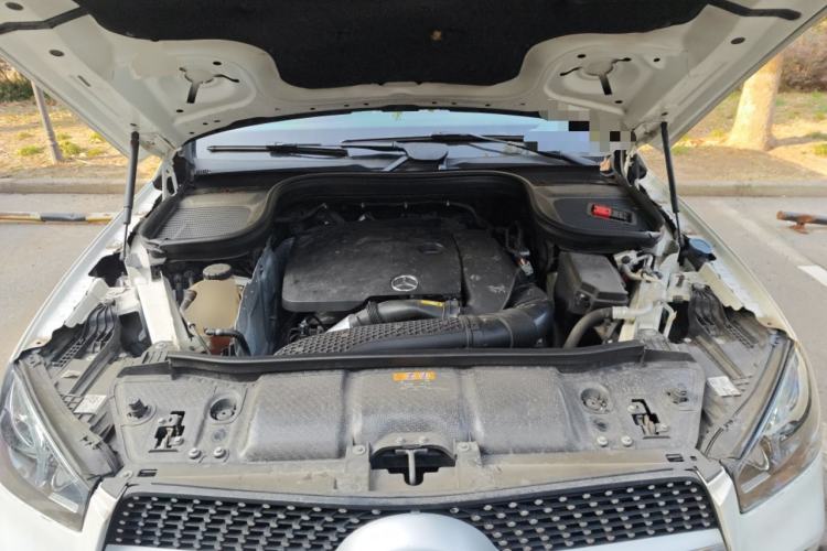 Used Mercedes-Benz GLE 2020 GLE 350 4MATIC Fashion Model Engine Bay