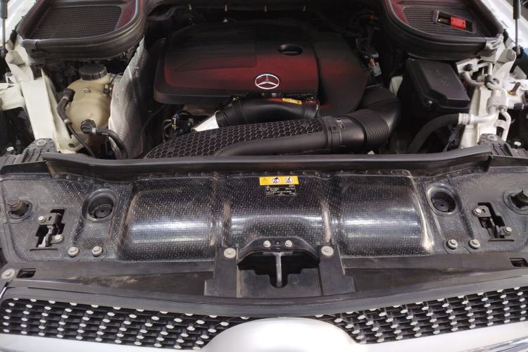 Used Mercedes-Benz GLE 2020 Restyled GLE 350 4MATIC Fashion Edition Engine Bay