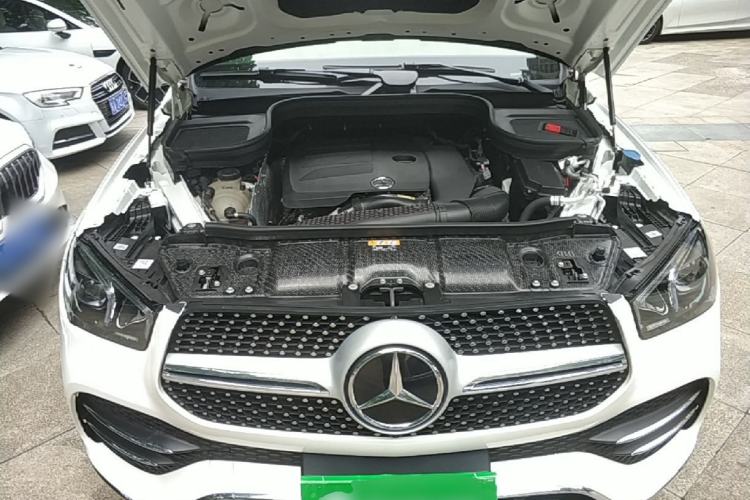 Used Mercedes-Benz GLE 2020 GLE 350 4MATIC Fashion Model Engine Bay