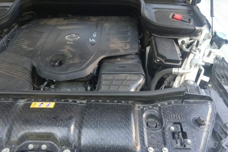 Used Mercedes-Benz GLE  Engine Bay Left