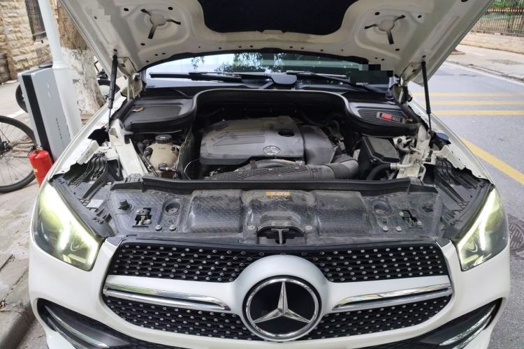 Used Mercedes-Benz GLE 2020 GLE 350 4MATIC Fashion Model Engine Bay