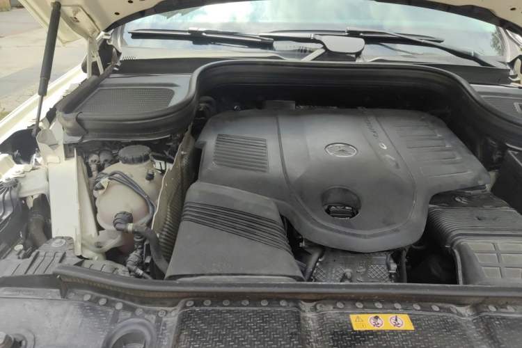 Used Mercedes-Benz GLE 2020 Facelifted GLE 450 4MATIC Stylish Edition Engine Bay Right
