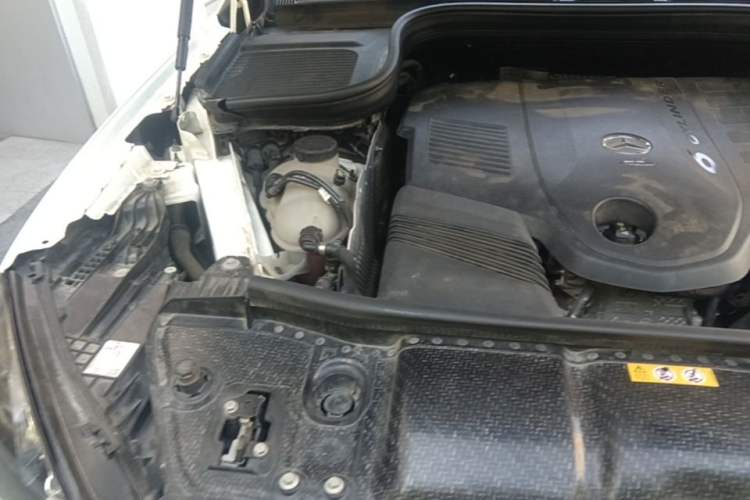 Used Mercedes-Benz GLE  Engine Bay Right