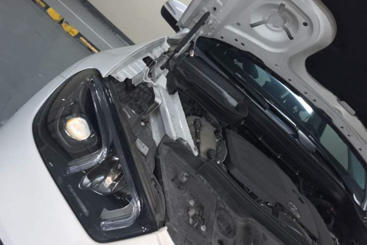 Used Mercedes-Benz GLE 2020 Restyled GLE 350 4MATIC Fashion Edition Engine Bay Right