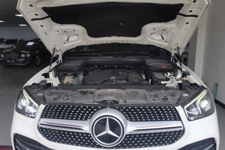 Used Mercedes-Benz GLE 2020 GLE 350 4MATIC Fashion Model Engine Bay