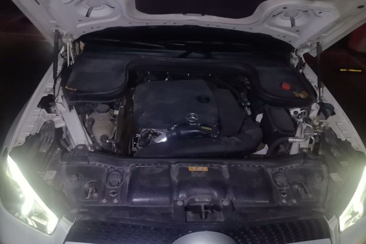Used Mercedes-Benz GLE 2020 GLE 350 4MATIC Fashion Model Engine Bay