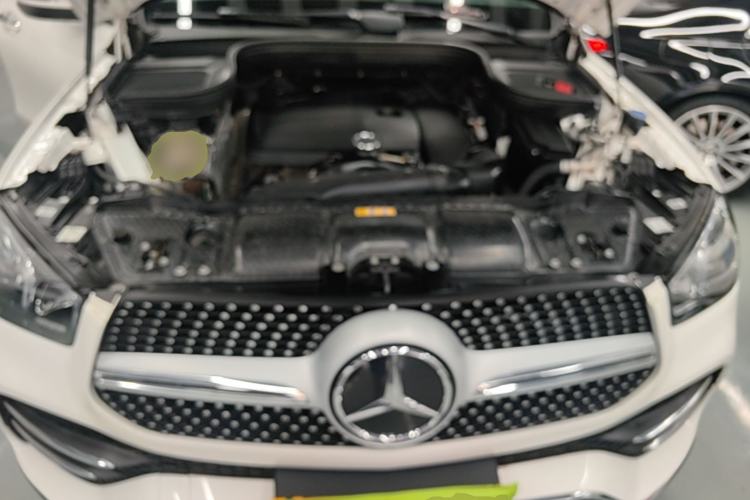 Used Mercedes-Benz GLE 2020 GLE 350 4MATIC Fashion Model Engine Bay
