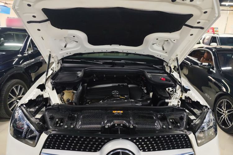 Used Mercedes-Benz GLE 2020 GLE 350 4MATIC Fashion Model Engine Bay