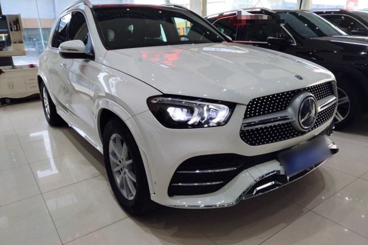 Used Mercedes-Benz GLE 2020 Restyled GLE 350 4MATIC Fashion Edition Front Right 45 Deg