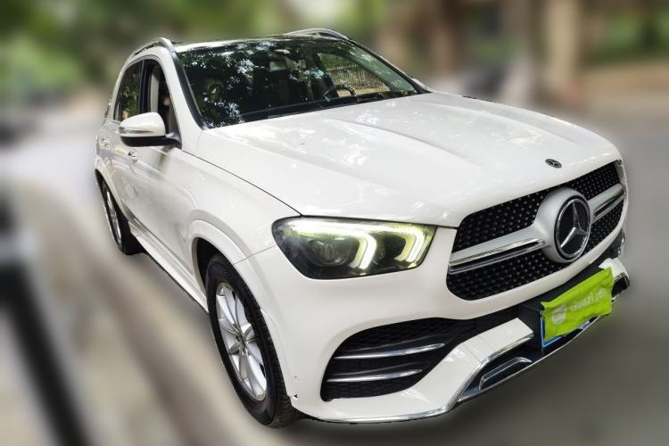 Used Mercedes-Benz GLE 2020 GLE 350 4MATIC Fashion Model Front Right 45 Deg