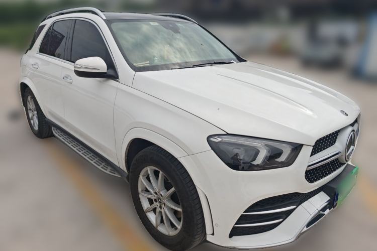 Used Mercedes-Benz GLE 2020 Restyled GLE 350 4MATIC Fashion Edition Front Right 45 Deg