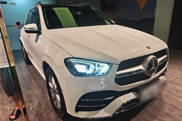 Used Mercedes-Benz GLE 2020 Restyled GLE 350 4MATIC Fashion Edition Front Right 45 Deg