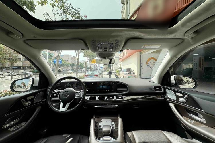 Used Mercedes-Benz GLE 2020 GLE 350 4MATIC Fashion Model Interior 1