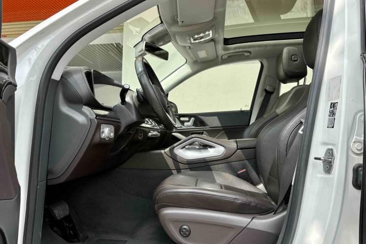 Used Mercedes-Benz GLE 2020 GLE 350 4MATIC Fashion Model Interior 3