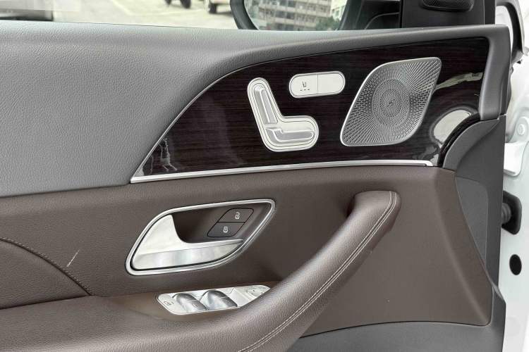 Used Mercedes-Benz GLE 2020 GLE 350 4MATIC Fashion Model Interior 5