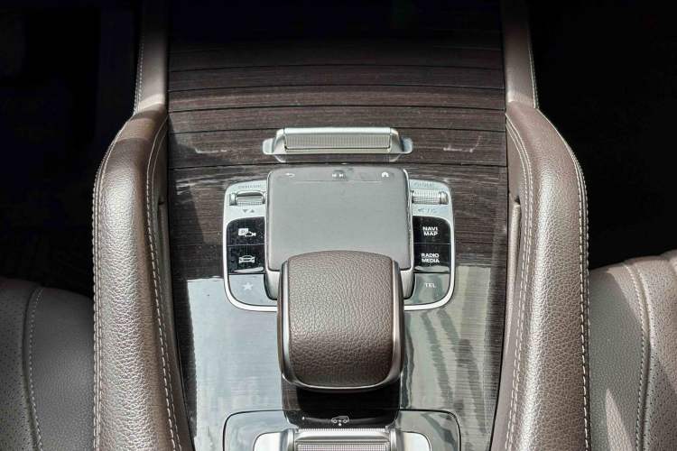 Used Mercedes-Benz GLE 2020 GLE 350 4MATIC Fashion Model Interior 6