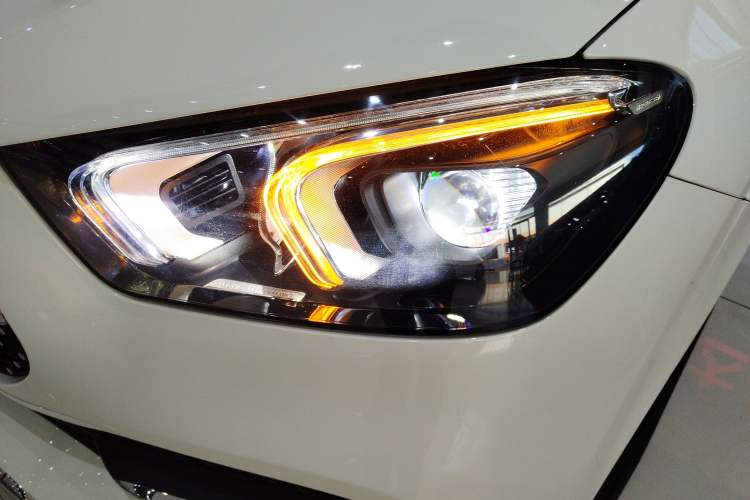 Used Mercedes-Benz GLE 2020 Restyled GLE 350 4MATIC Fashion Edition Left Front Headlight