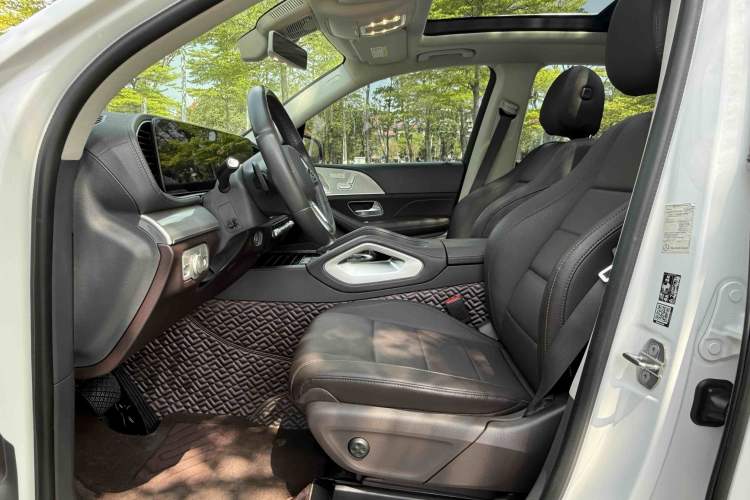Used Mercedes-Benz GLE 2020 Restyled GLE 450 4MATIC Dynamic Edition Left Front Seat