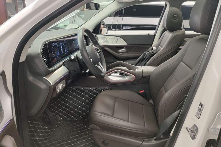Used Mercedes-Benz GLE 2020 Restyled GLE 450 4MATIC Dynamic Edition Left Front Seat