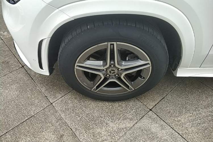 Used Mercedes-Benz GLE 2020 GLE 350 4MATIC Fashion Model Left Front Wheel Hub