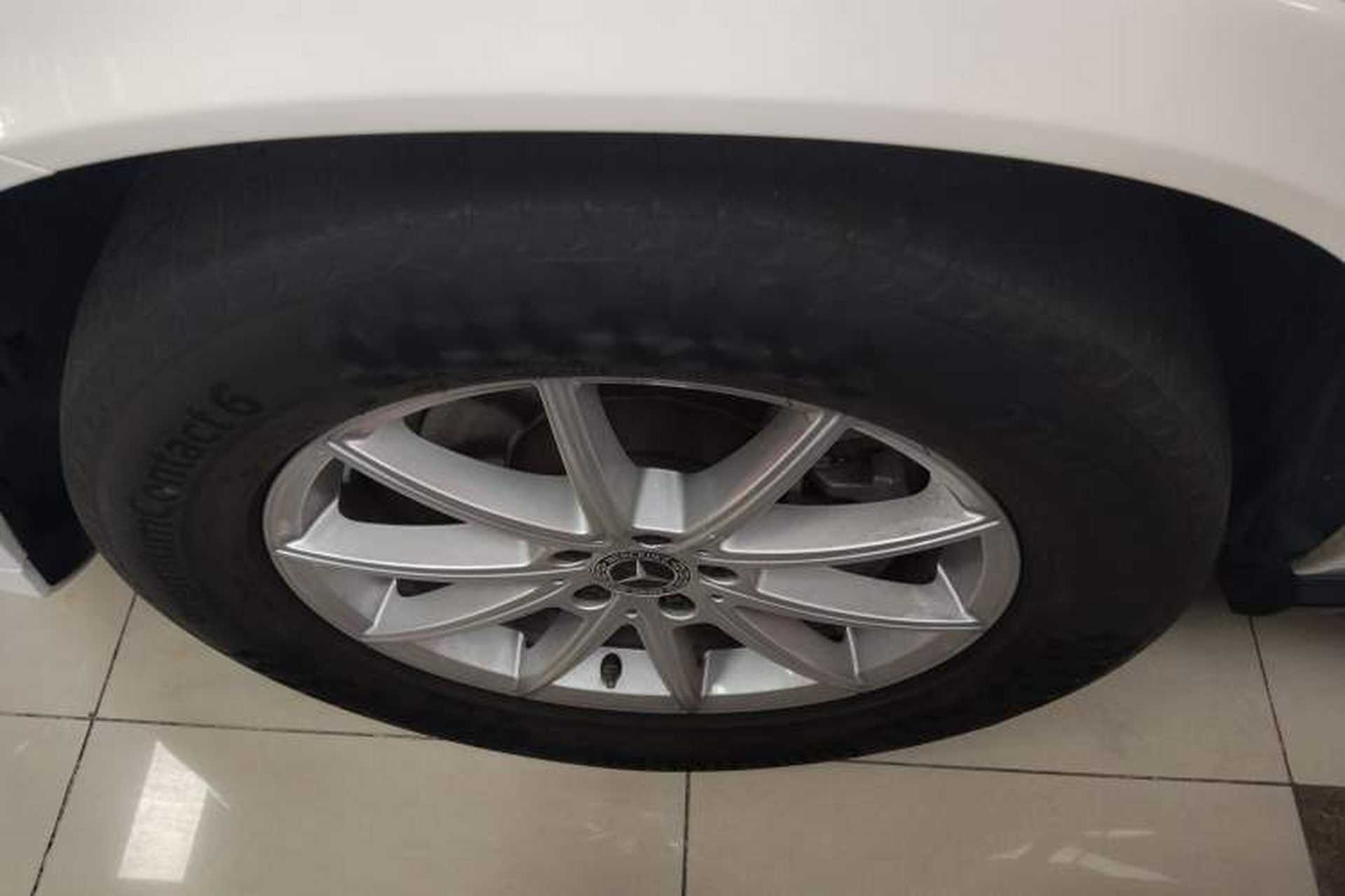 Used Mercedes-Benz GLE 2020 GLE 350 4MATIC Fashion Model Left Front Wheel Hub