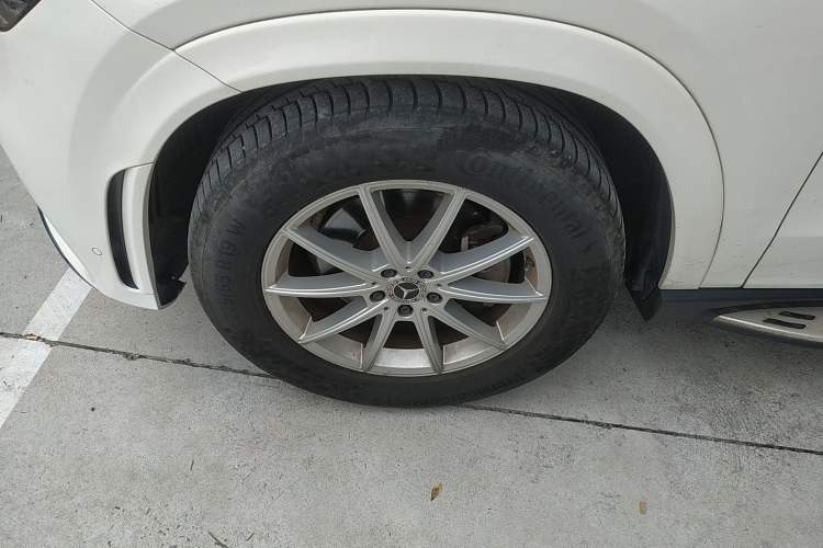 Used Mercedes-Benz GLE 2020 GLE 350 4MATIC Fashion Model Left Front Wheel Hub