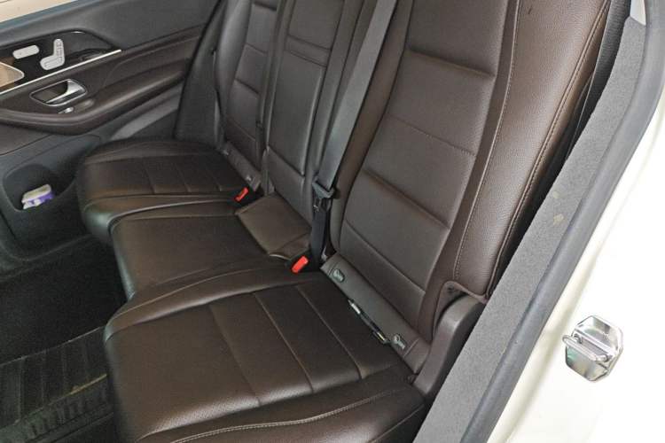 Used Mercedes-Benz GLE 2020 GLE 350 4MATIC Fashion Model Left Rear Seat
