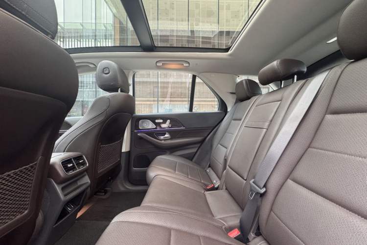 Used Mercedes-Benz GLE 2020 GLE 350 4MATIC Fashion Model Left Rear Seat