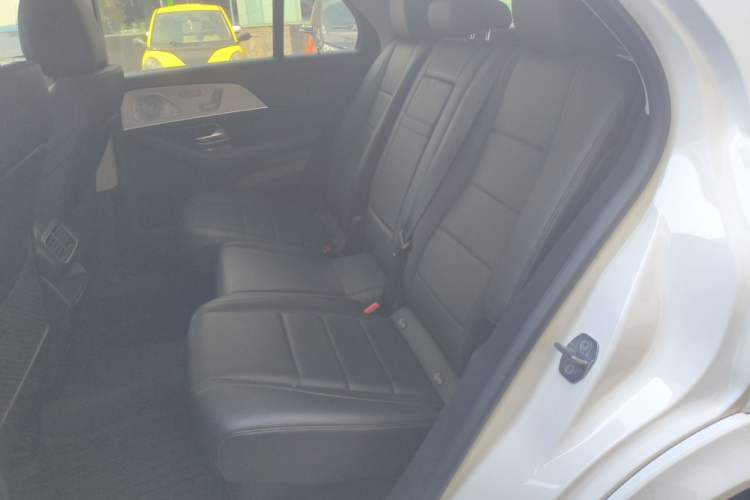 Used Mercedes-Benz GLE 2020 GLE 450 4MATIC Stylish Model Left Rear Seat